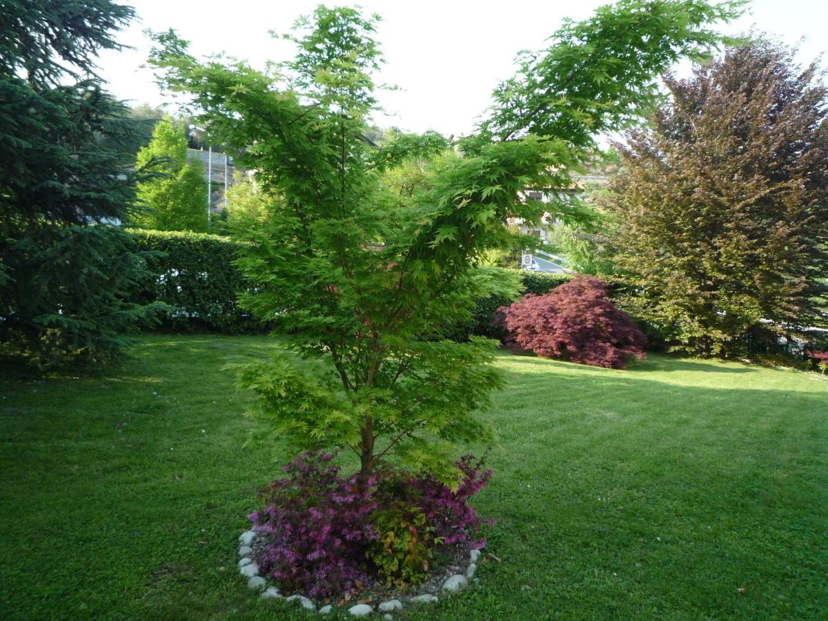 Monolocali In Casa Con Giardino Bellagio Apartment Luaran gambar